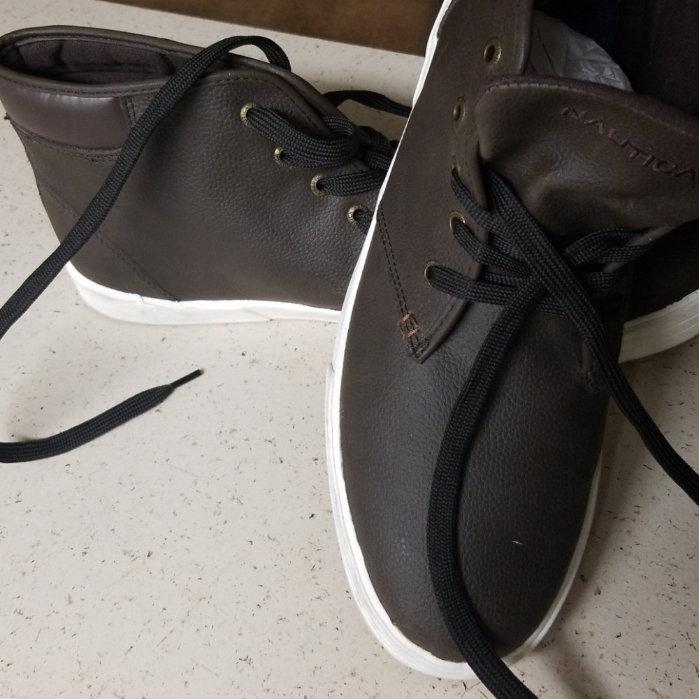 Shoes - Picture 5 of 5